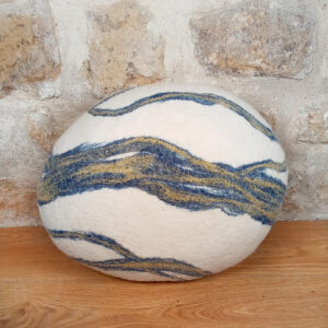 Grand coussin galet feutre Ecru